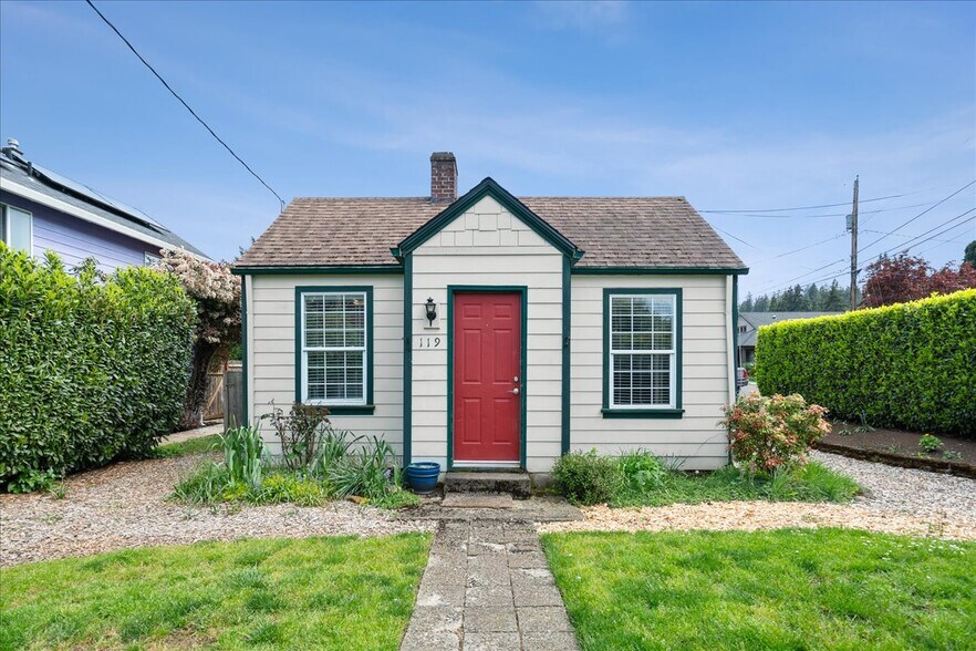 More Photos Of 119 Wesley (605 Miller) St, Silverton Apartments For Sale