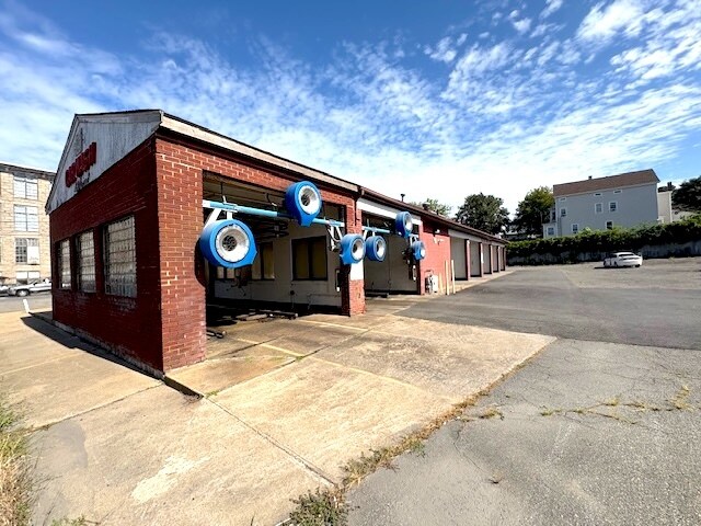 More Photos Of 950 Broadway, Fall River Land For Lease