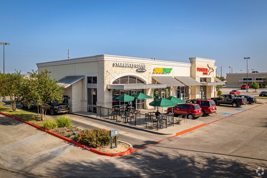 More Photos Of 24110-24502 Commercial Dr, Rosenberg Unknown For Lease