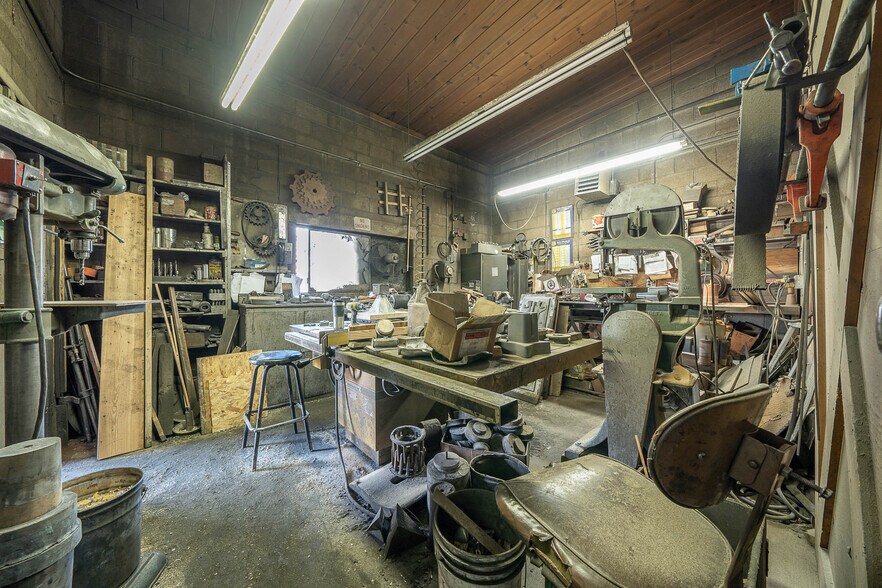 More Photos Of 501 Northgate Mile, Idaho Falls Industrial For Sale