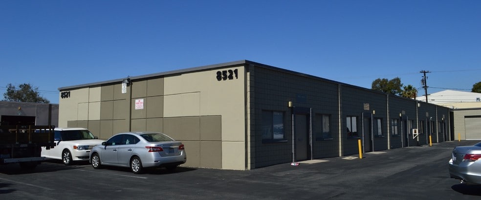 More Photos Of 8521-8581 Roland St, Buena Park Warehouse For Lease