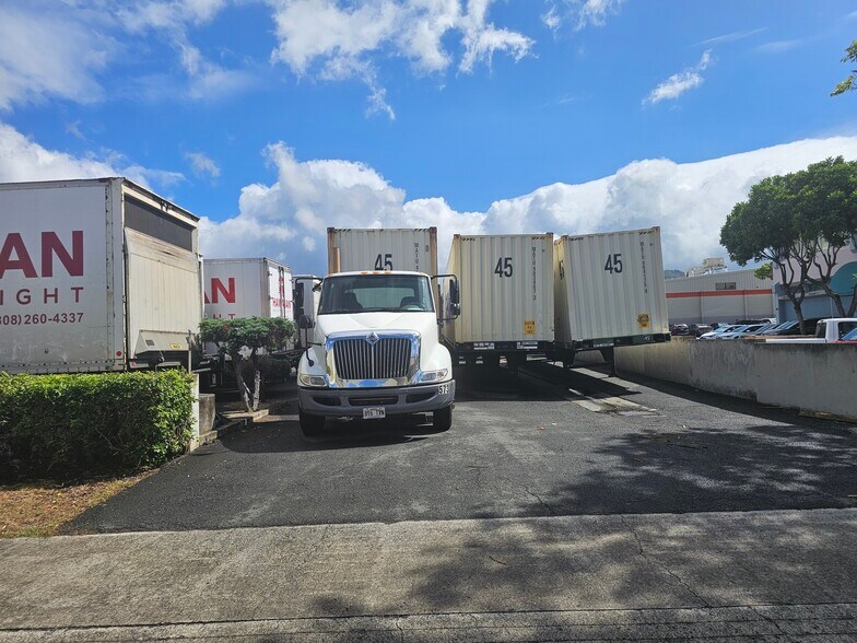 More Photos Of 2886 Paa St, Honolulu Warehouse For Sale