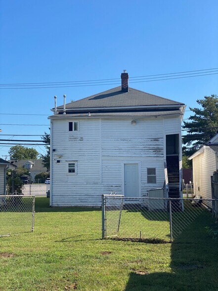 More Photos Of 1806 Fall Hill Ave, Fredericksburg Storefront Retail Residential For Sale