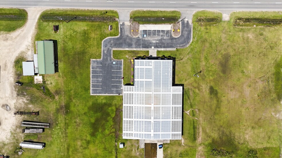 More Photos Of 1205 W Parker St, Baxley Freestanding For Lease