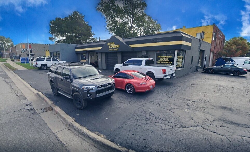 3091 Orchard Lake Rd, Keego Harbor, MI 48320 Freestanding For Sale