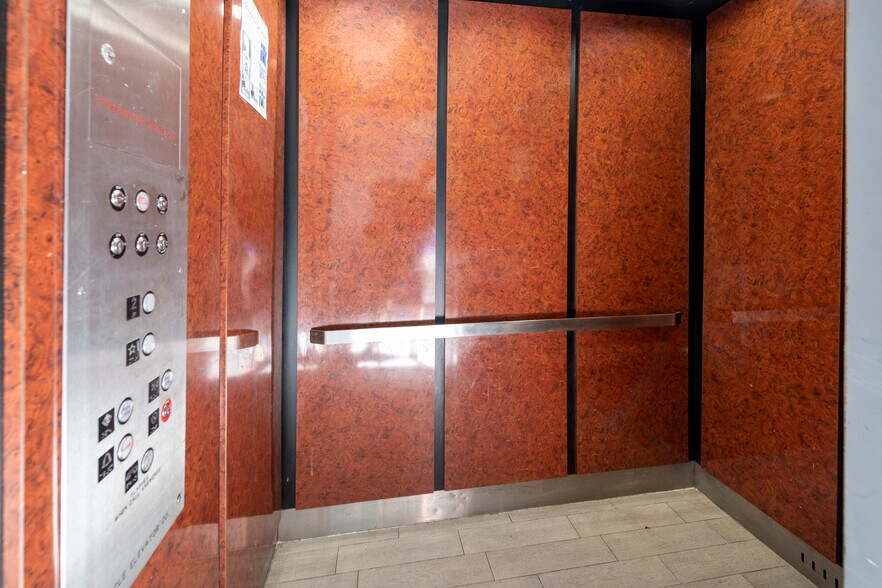 More Photos Of 3801 N University Dr, Sunrise Unknown For Lease
