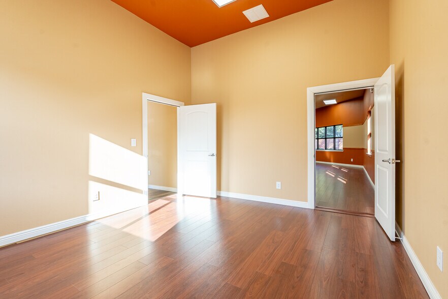 More Photos Of 4714 Riverstone Blvd, Missouri City Medical For Sale
