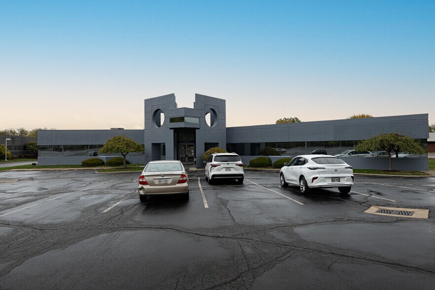 More Photos Of 7211 N Main St, Dayton Medical For Lease