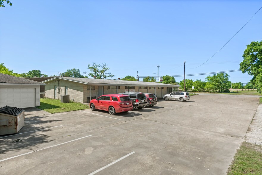 More Photos Of 1507 S College Ave, Bryan Medical For Sale