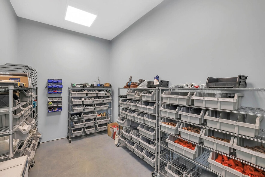 More Photos Of 105 E Jacob St, Mccall Service For Sale