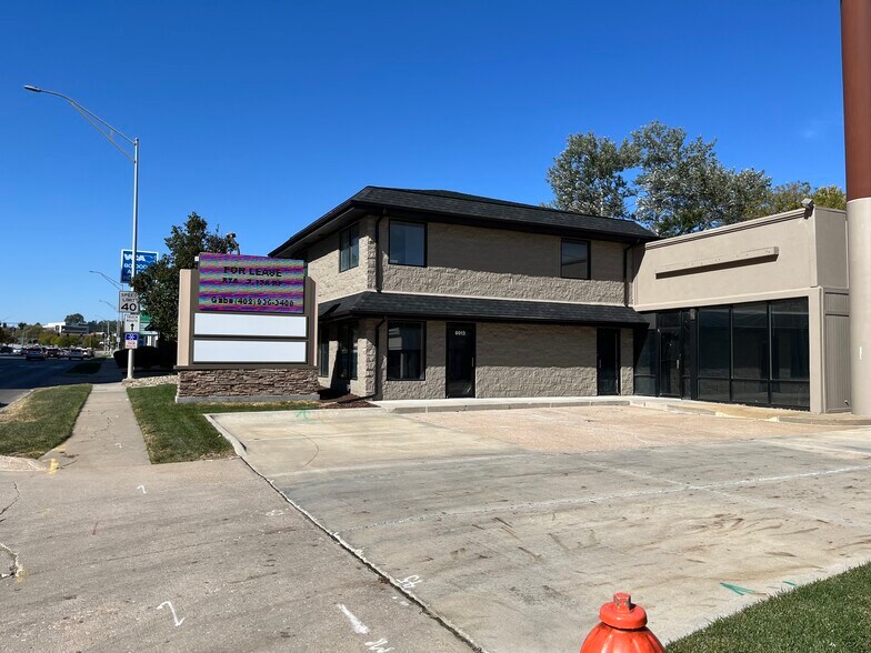 Primary Photo Of 8012 W Dodge Rd, Omaha Freestanding For Sale