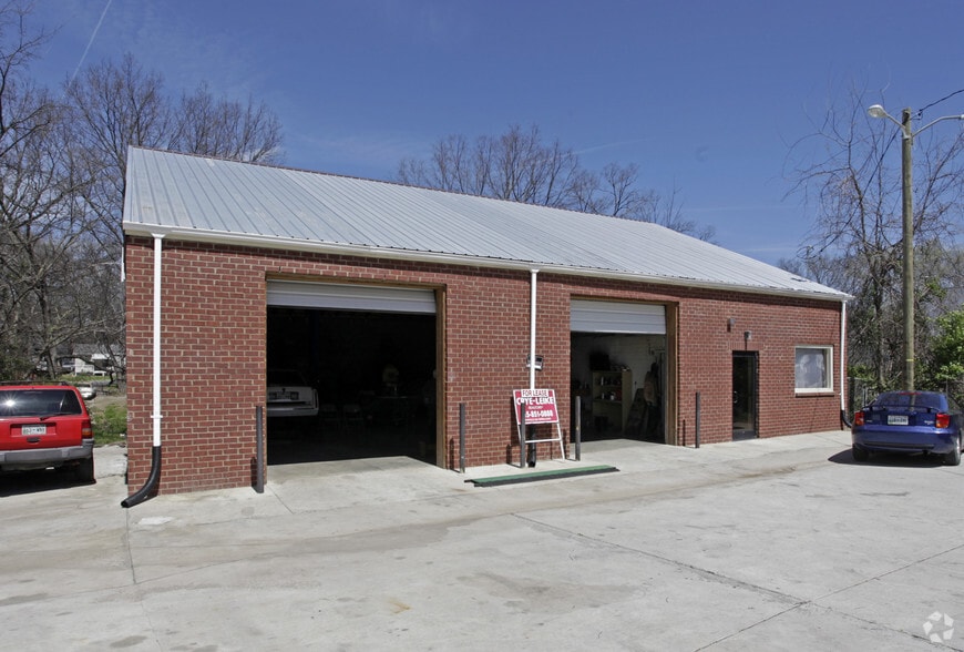 Primary Photo Of 205 E Trinity Ln, Nashville Auto Repair For Lease