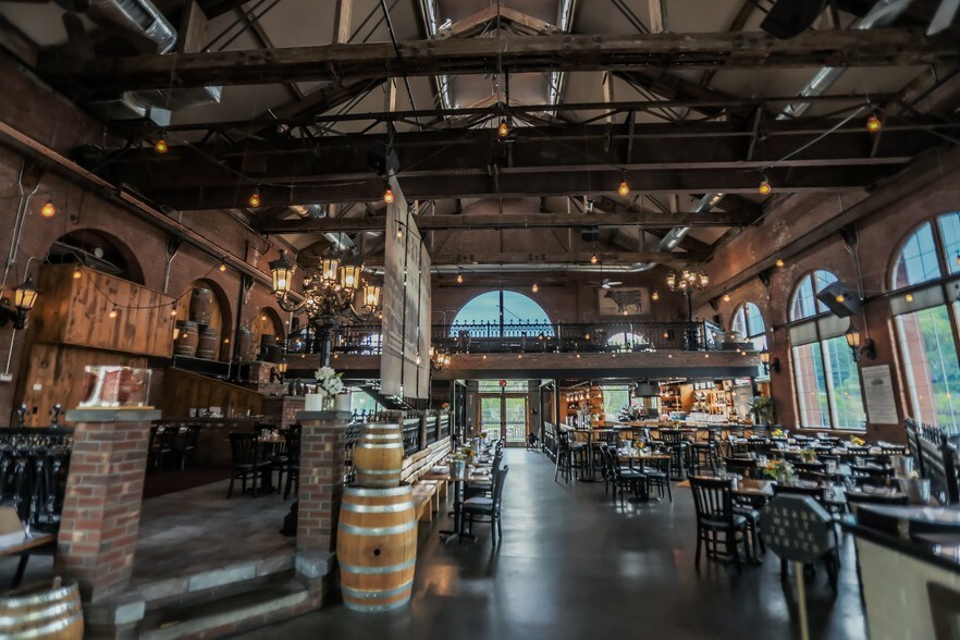 More Photos Of 88-110 Rondout Landing, Kingston Restaurant For Sale