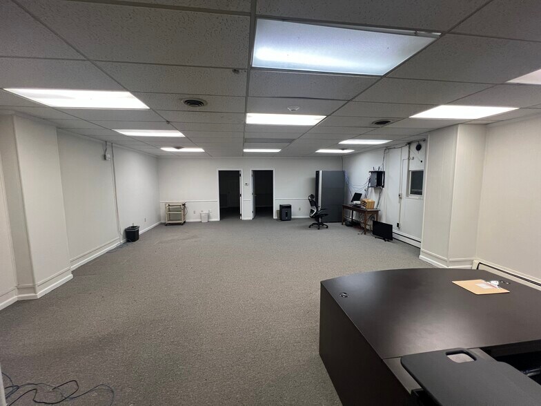 More Photos Of 4900 Ondura Dr, Fredericksburg Warehouse For Sale