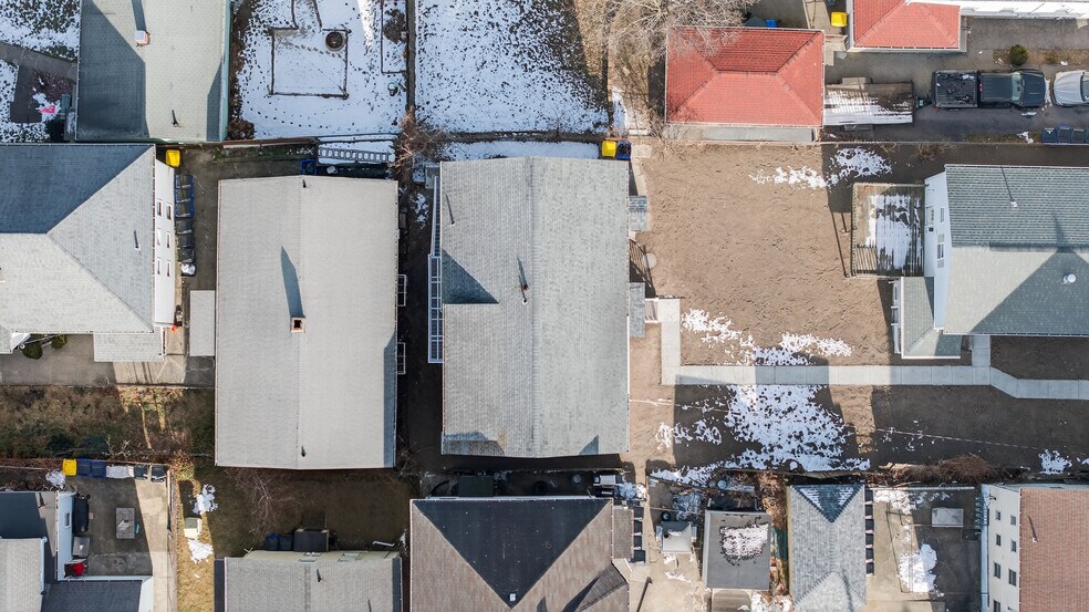 More Photos Of 165 Grant St, Fall River Apartments For Sale