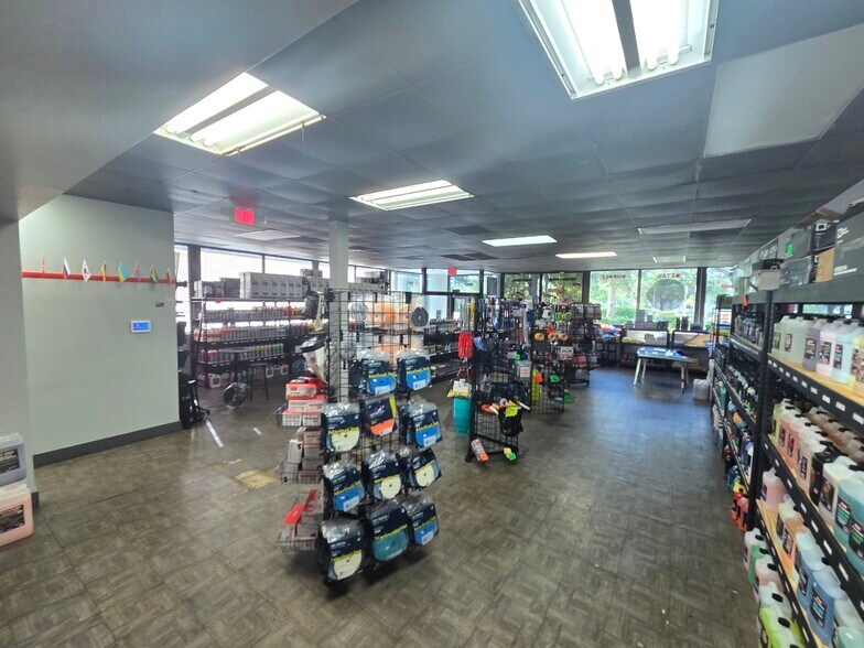 More Photos Of 1820 Lake Worth Rd, Lake Worth Office For Lease