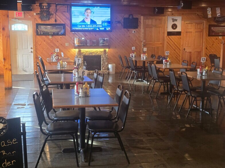 More Photos Of 8101 Schofield Ave, Weston Bar For Sale