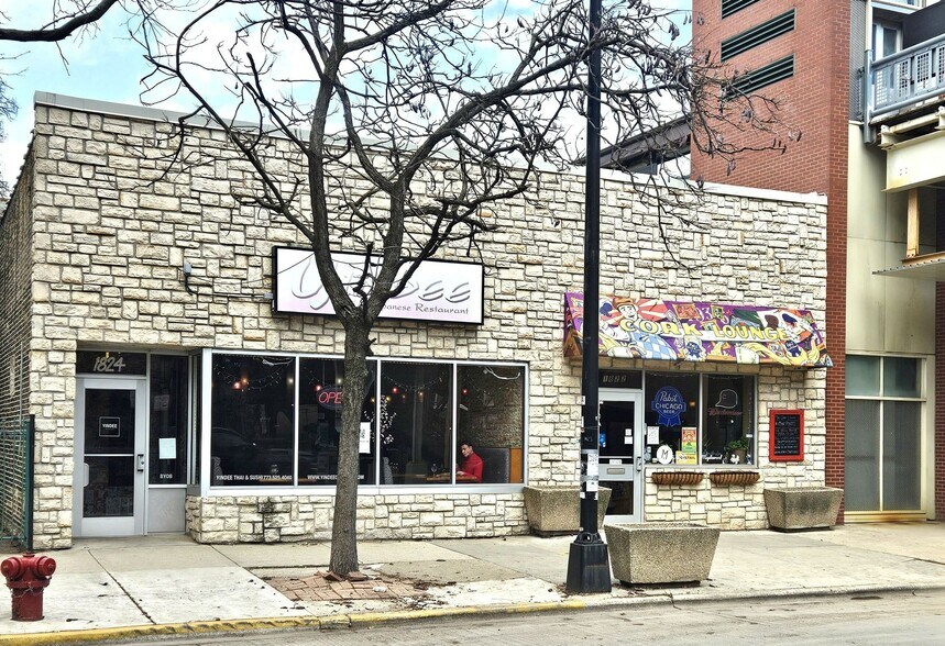 Primary Photo Of 1822 W Addison St, Chicago Restaurant For Sale