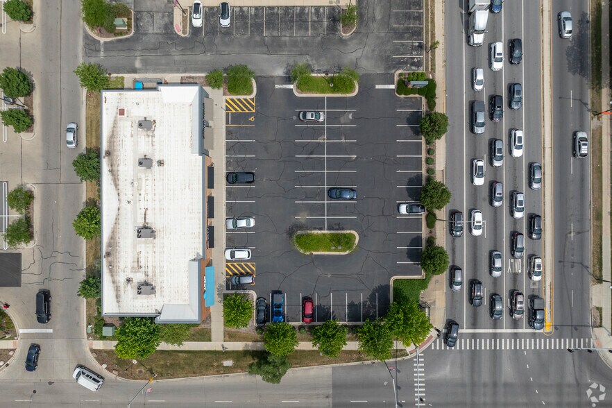 More Photos Of 2518 Harlem Ave, North Riverside Freestanding For Lease