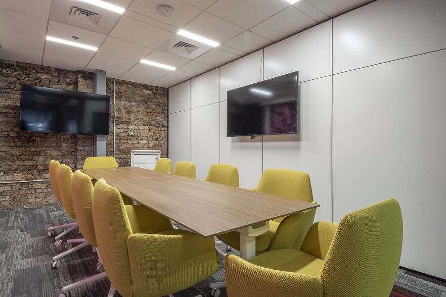 More Photos Of 401 Saint Joseph St, New Orleans Office For Sale