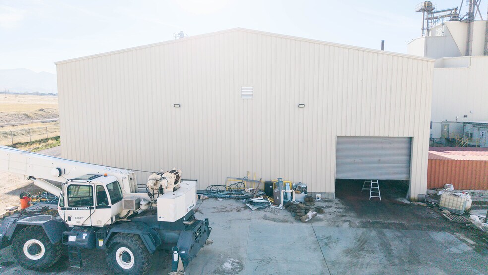More Photos Of 712 E 2400 N, Tooele Warehouse For Sale