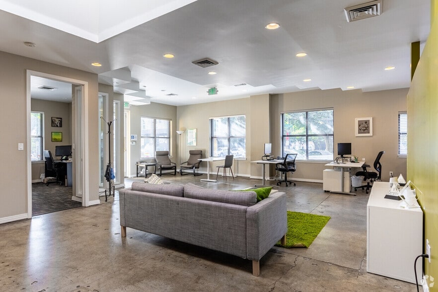 More Photos Of 1815 NW Overton St, Portland Loft Creative Space For Lease