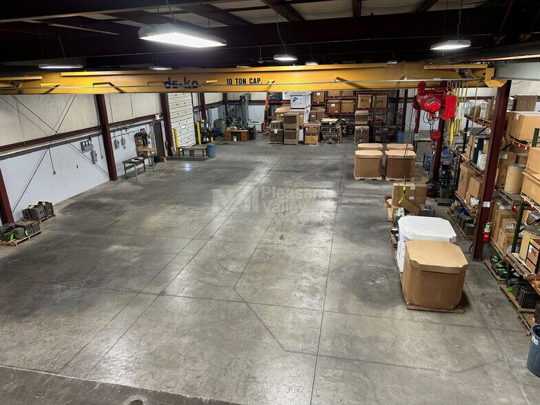 More Photos Of 9107 Pleasantwood Ave NW, North Canton Warehouse For Lease