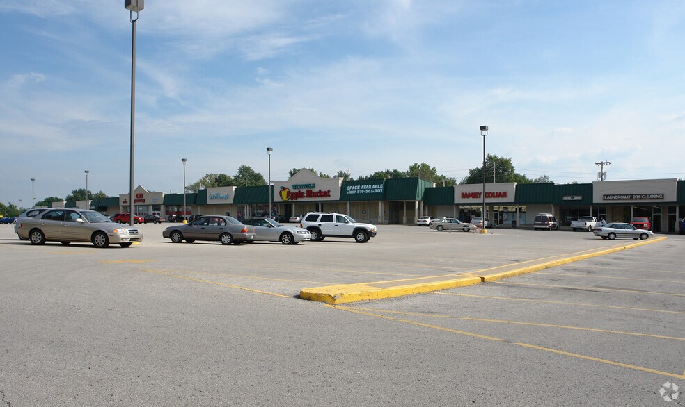 More Photos Of 8027-8135 State Ave, Kansas City General Retail For Lease