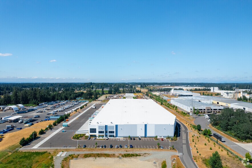 More Photos Of 4417 192nd St E, Tacoma Warehouse For Lease
