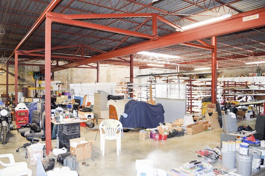 More Photos Of 28 N Nashville Ave, Orlando Warehouse For Sale