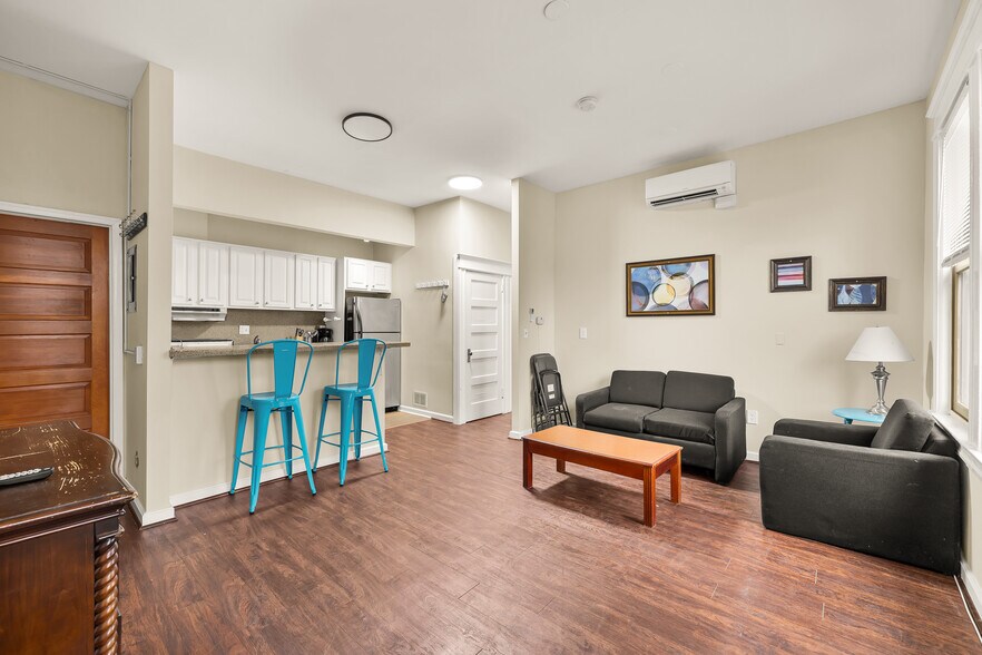 More Photos Of 500 9th St SE, Washington Apartments For Sale