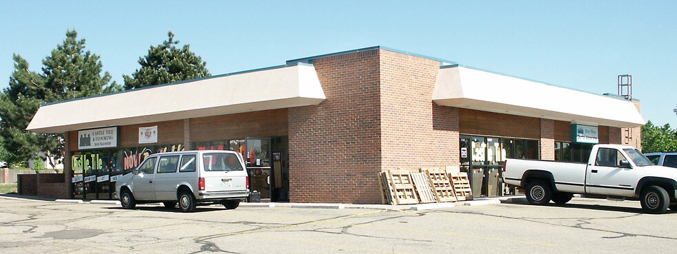 More Photos Of 1700-1750 S Chambers Rd, Aurora Unknown For Lease