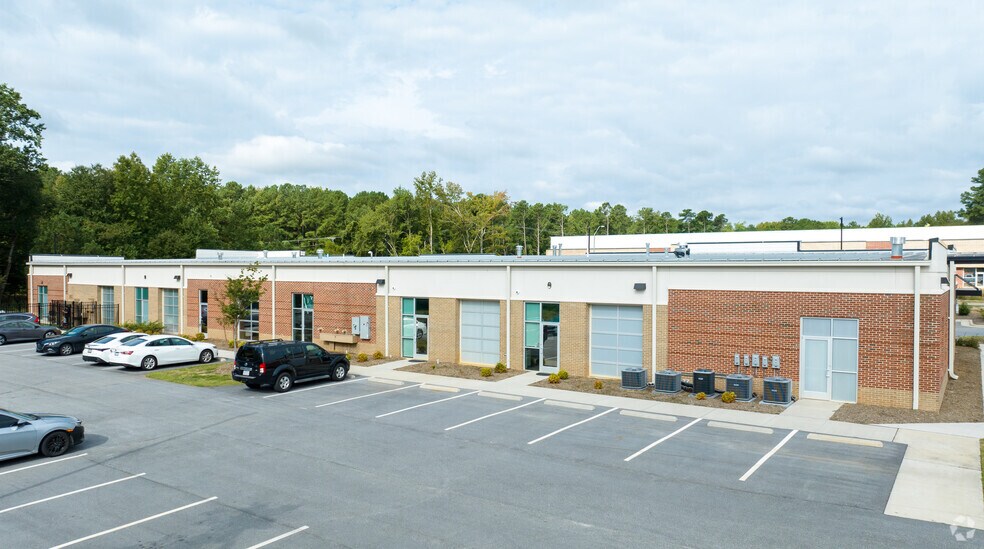 More Photos Of 2041 Energy Dr, Apex Unknown For Lease