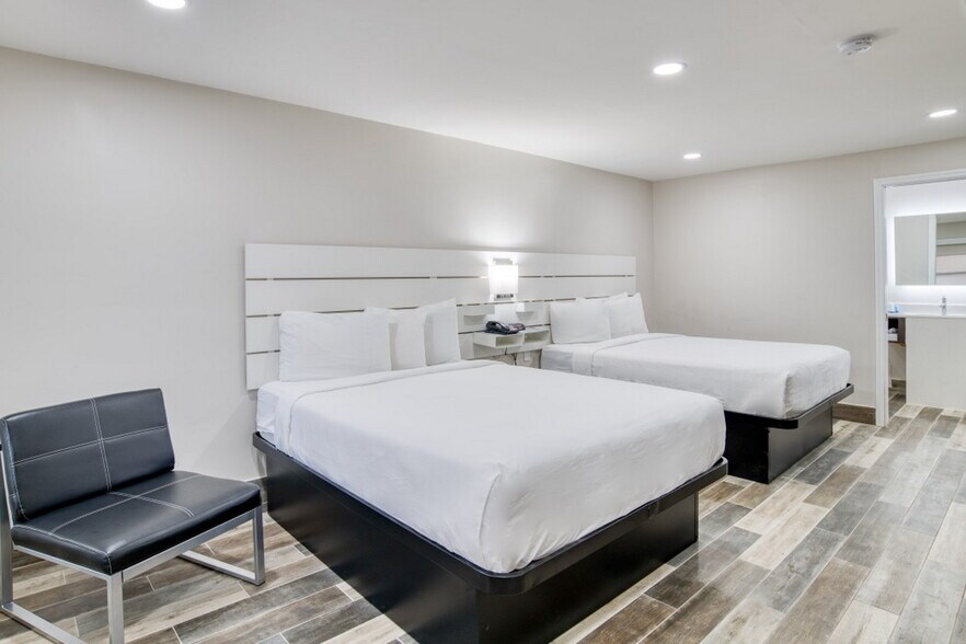 More Photos Of 137 San Marco Ave, Saint Augustine Hotel For Sale