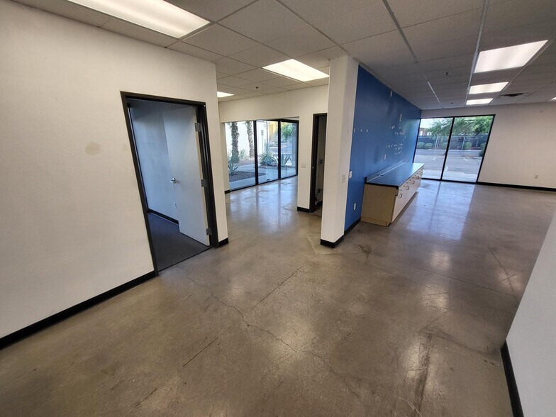 More Photos Of 3326 Ponderosa Way, Las Vegas Warehouse For Lease