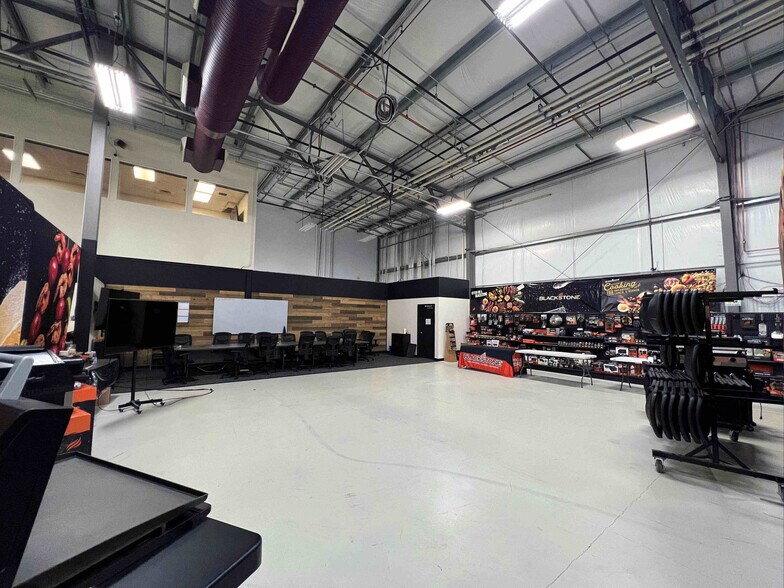 More Photos Of 1073 W 1700 N, Logan Light Manufacturing For Sale