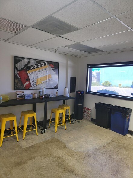 More Photos Of 3000 N Hollywood Way, Burbank Office For Lease