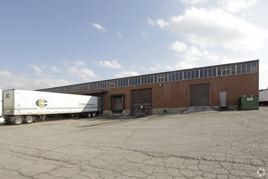 More Photos Of 26 Claireville Dr, Toronto Warehouse For Lease
