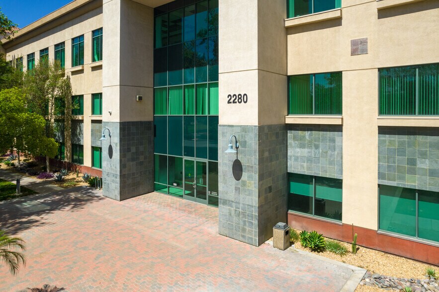 More Photos Of 2280 Market St, Riverside Office For Lease