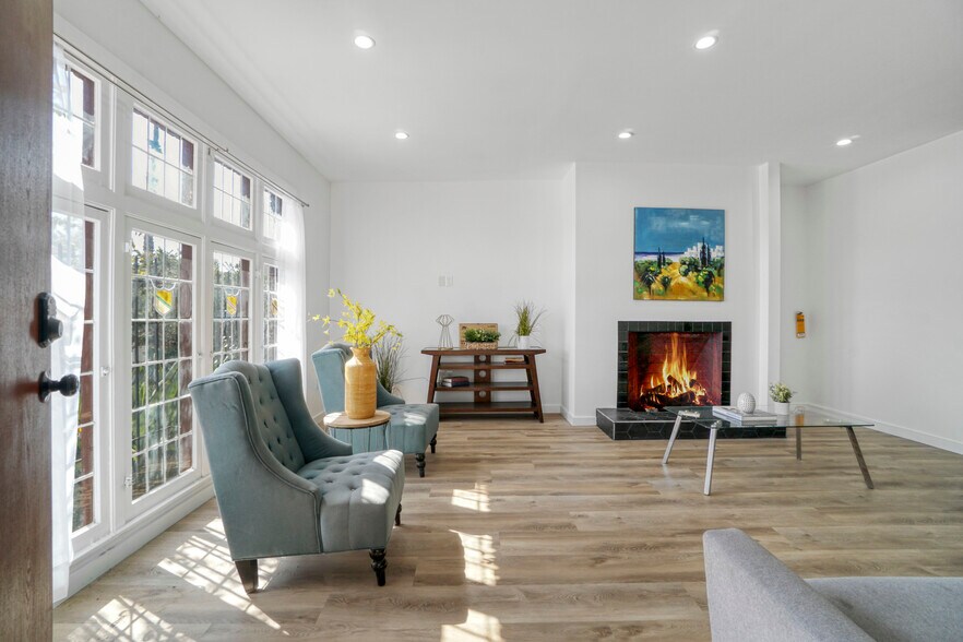 More Photos Of 5107 Crenshaw Blvd, Los Angeles Apartments For Sale