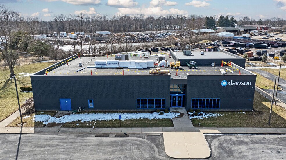 More Photos Of 3051 Delta Marine Dr, Reynoldsburg Light Manufacturing For Sale