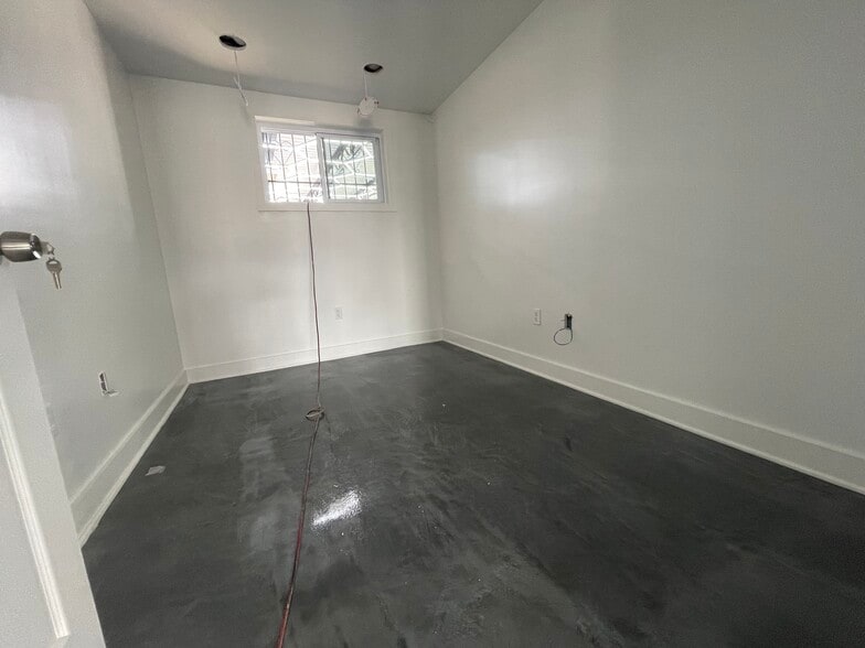 More Photos Of 3447-61 Richmond St, Philadelphia Showroom For Sale