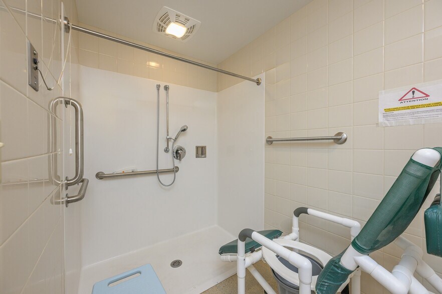 More Photos Of 2812 Harvard Ave NW, Canton Assisted Living For Sale