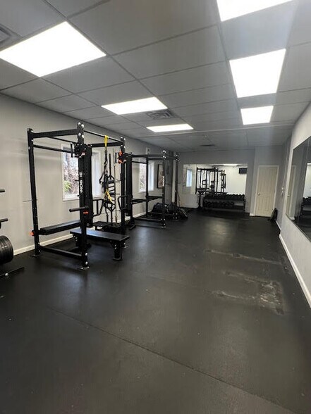 More Photos Of 110 Halstead St, Rochester Warehouse For Lease