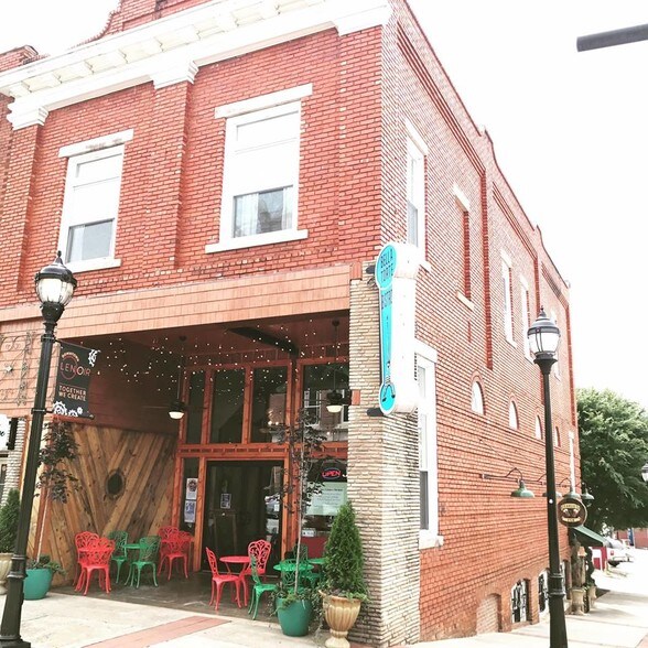 More Photos Of 819 West Ave, Lenoir Restaurant For Sale