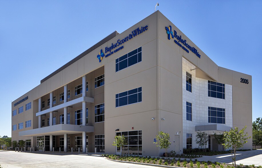 More Photos Of 2005 W Park Dr, Irving Medical For Lease