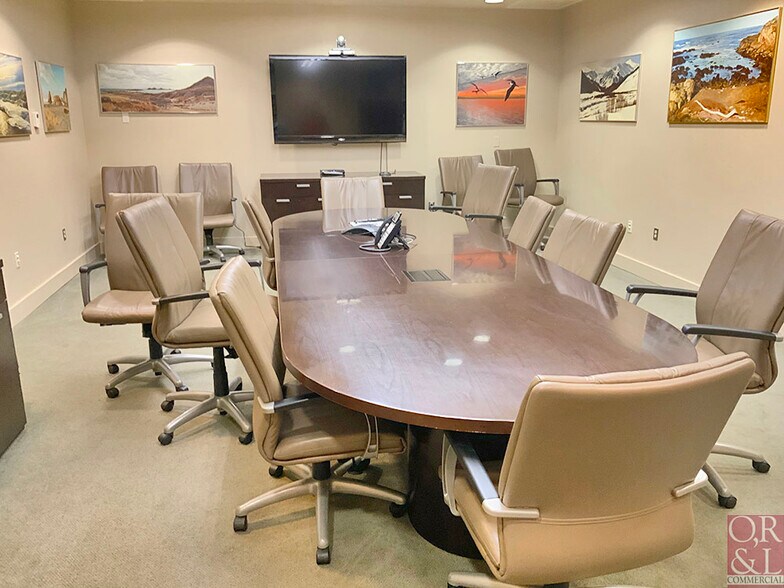 More Photos Of 45 Ne Industrial Rd, Branford Manufacturing For Lease