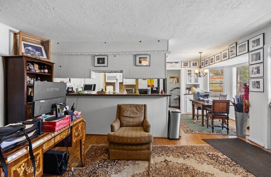 More Photos Of 25911 I-45, Spring Restaurant For Sale