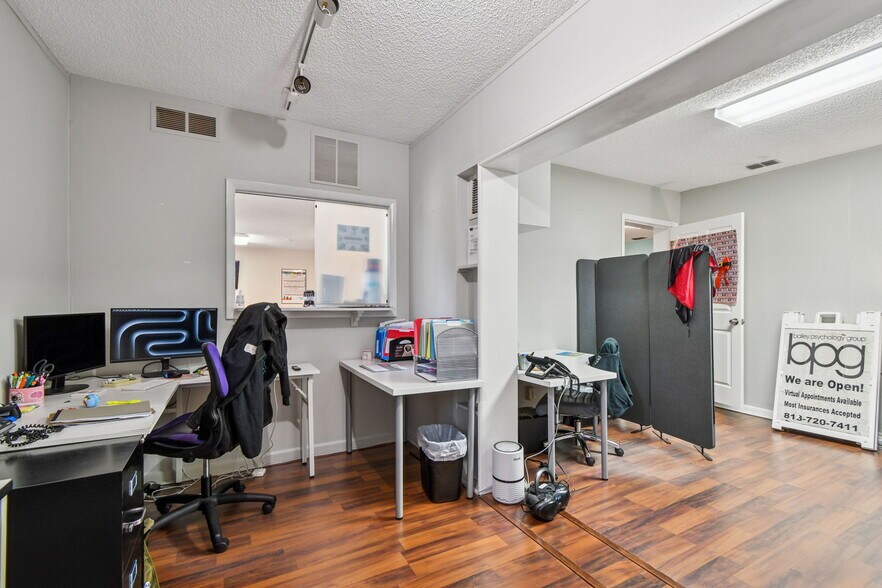 More Photos Of 108 4th Ave S, Safety Harbor Office For Sale