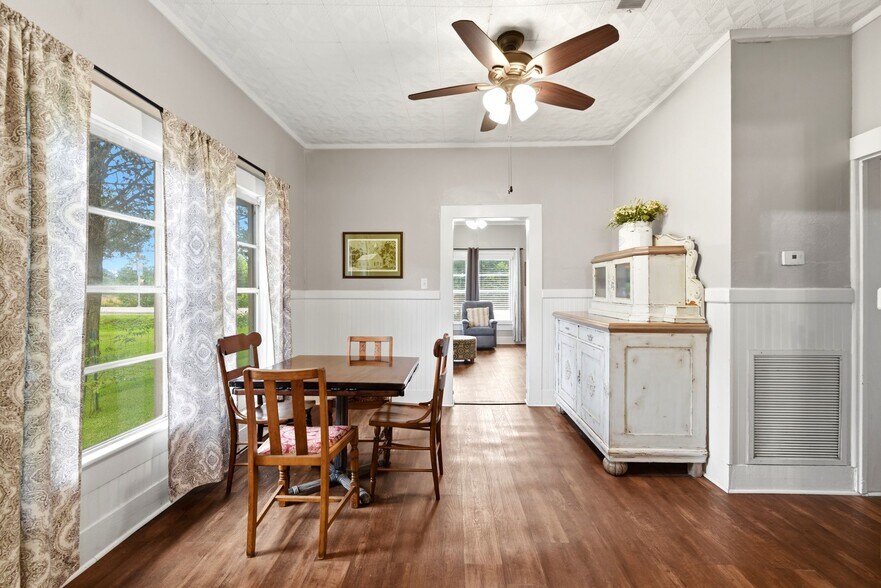 More Photos Of 9282 State Highway 75 S, New Waverly Freestanding For Sale